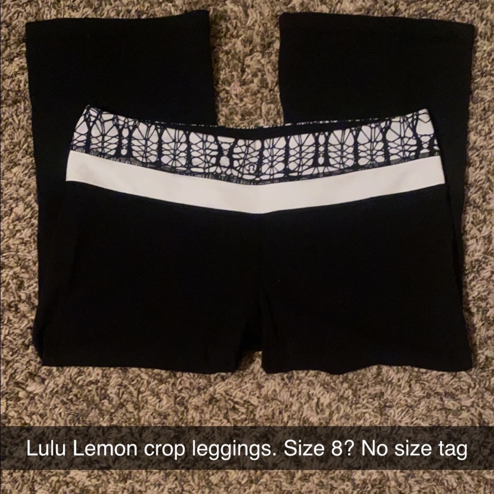 Lululemon crop leggings. Black. Size 8?